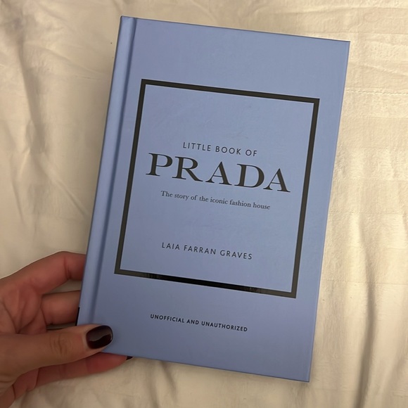 Prada LITTLE BOOK OF PRADA: THE STORY OF THE ICONIC FASHION HOUSE - Picture 2 of 3